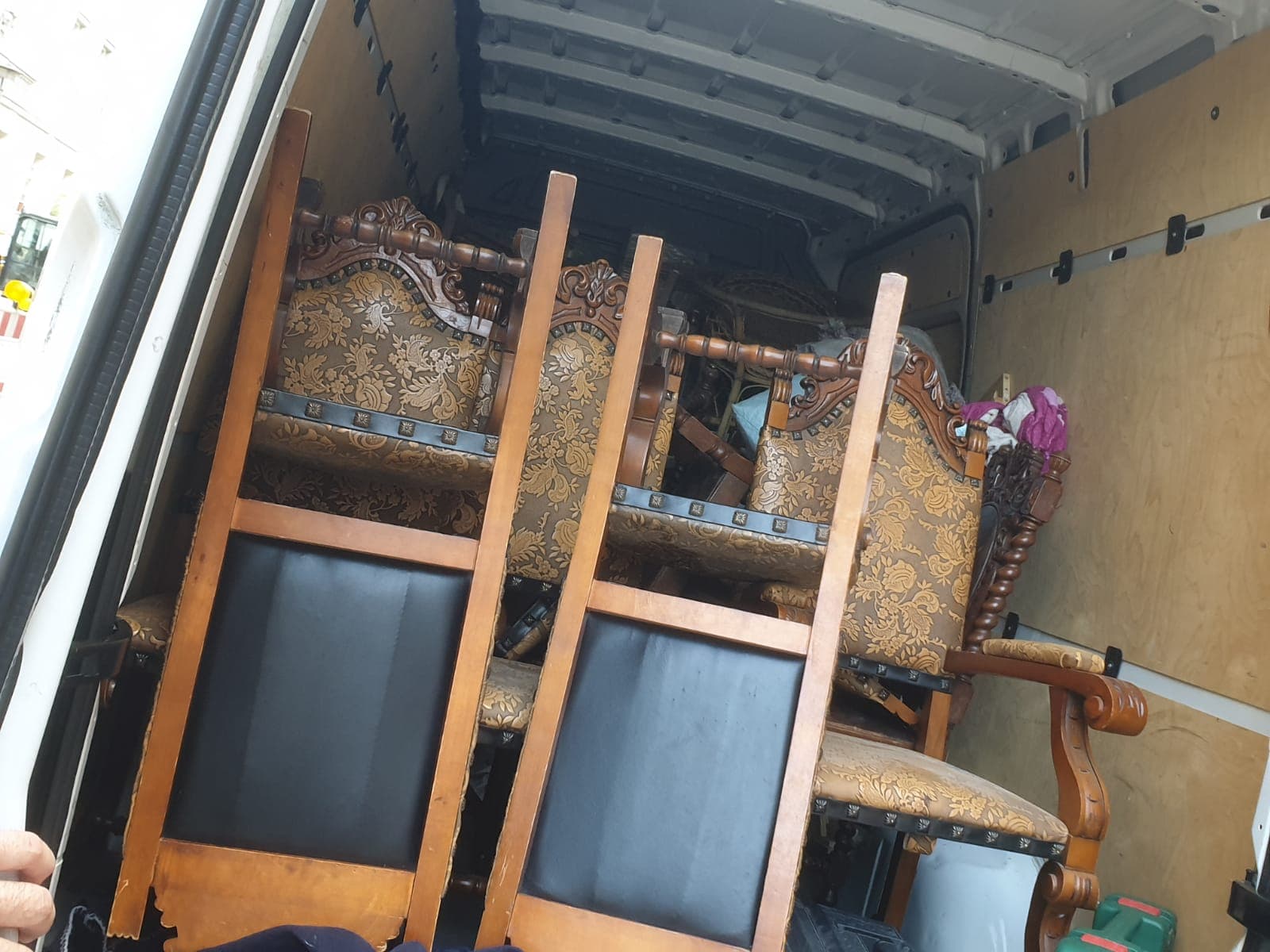 Transporter von Schnell & Sicher